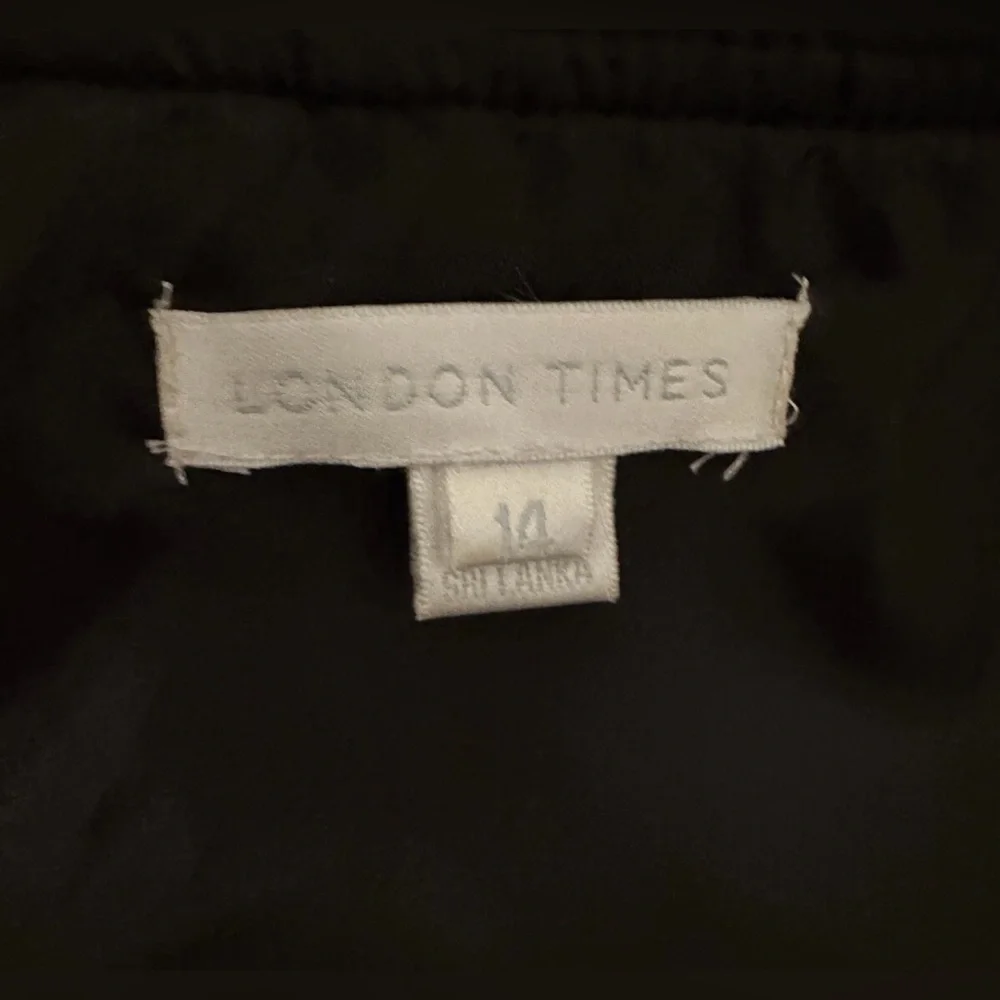 London Times Stylish Lightweight Short Women’s‎ Jacket 3/4 Sleeves Size 14
